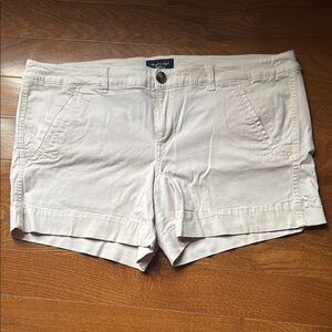 American Eagle Outfitters Women baby pink Midi Shorts size 18